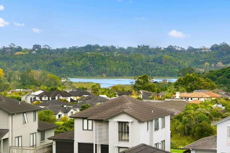 50 Mackay Drive Greenhithe_17