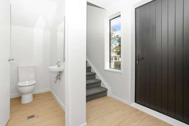 1/5 Peachgrove Road Te Atatu Peninsula_2