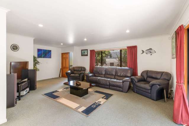 19 Donald Street Stanmore Bay_3