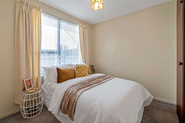 2/14 Resolution Place Bryndwr_14