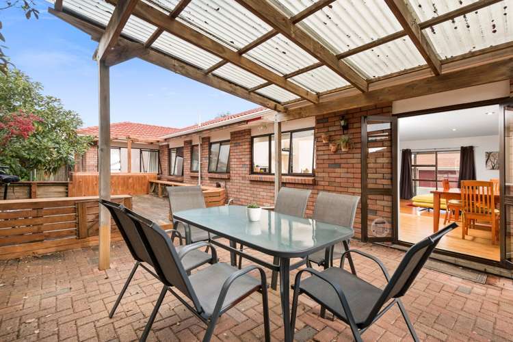 12 Bosnyak Drive Te Atatu South_9