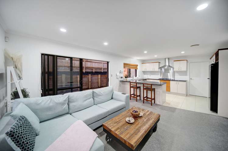 27 Multose Drive Flat Bush_3