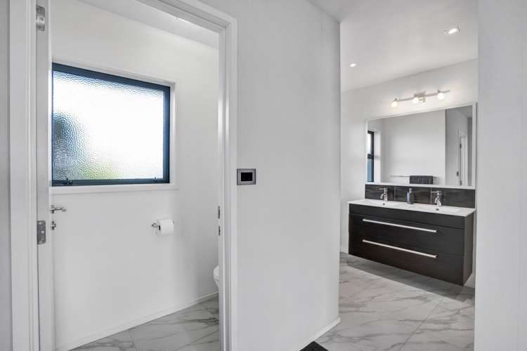 60 Monmouth Road Pembroke_26