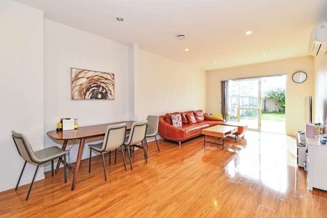 21 Rosewell Crescent Flat Bush_3