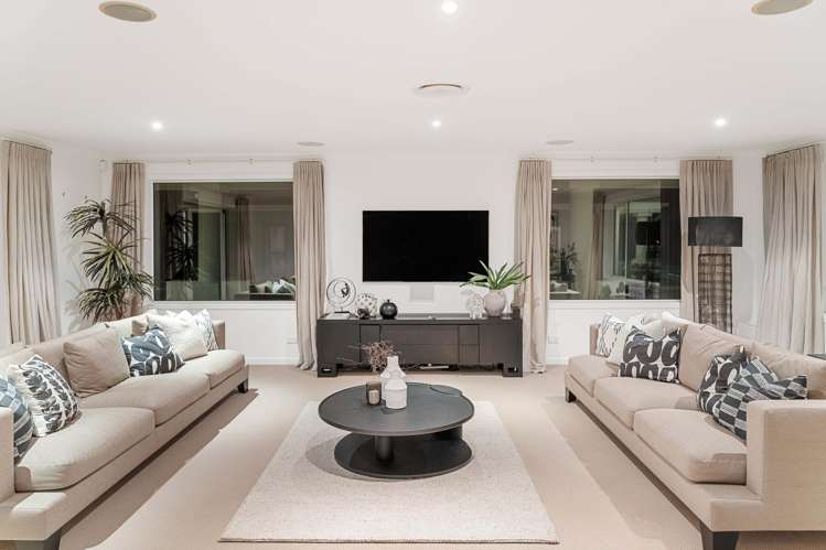 91 Marine Parade Mount Maunganui_24
