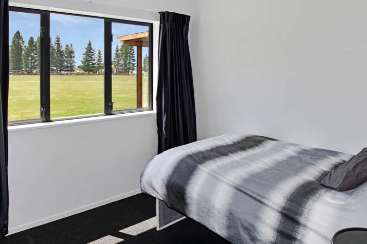 50 North West Arch Twizel_8