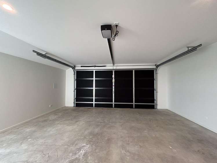 7 Mondo Drive 11103_13