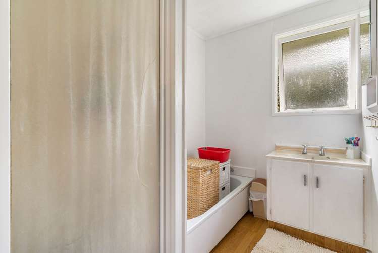 10 Bahama Place Clover Park_9