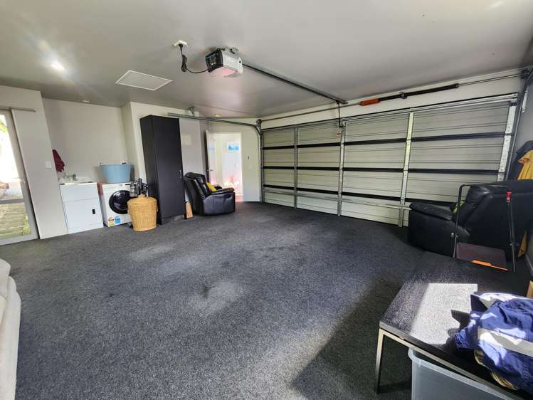 4 L A Place Greymouth_11