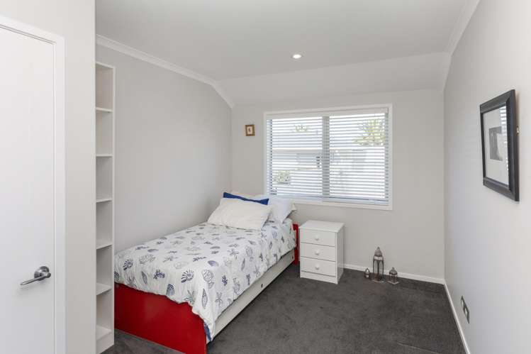 70 Rocking Horse Road Southshore_10