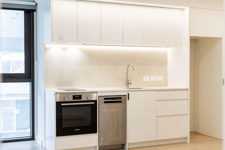 105/10 Alpha Street 2185_1