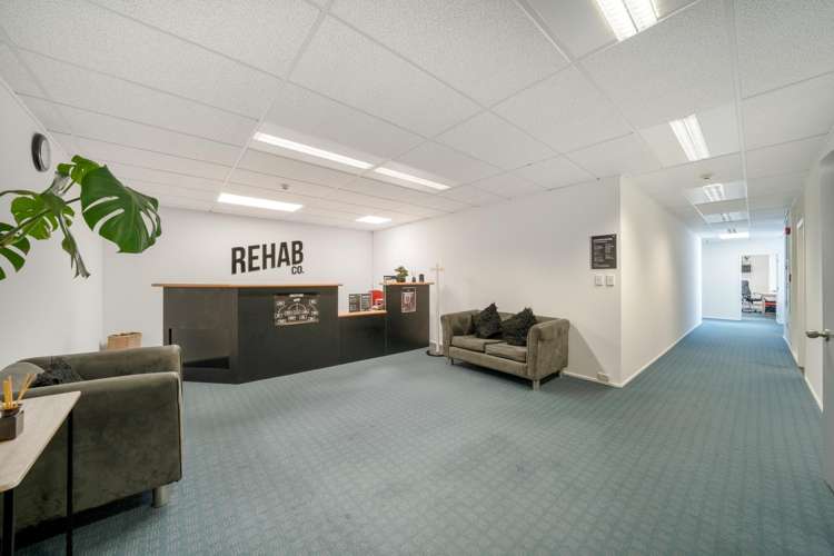 8/92 Queens Drive Hutt Central_15