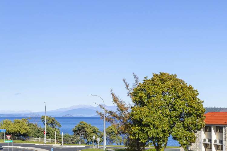 12/101 Roberts Street Taupo_15