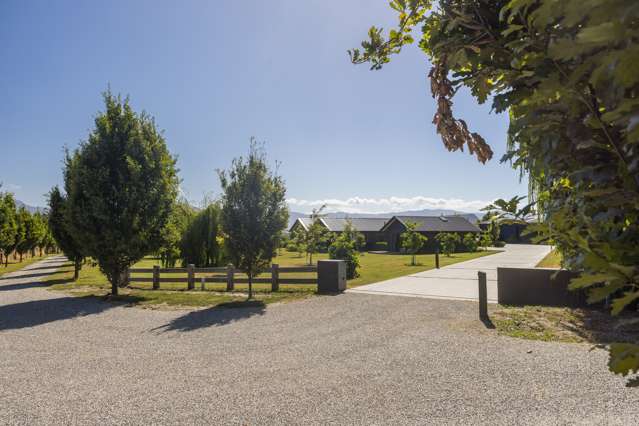 205a Wanaka - Mount Aspiring Road Wanaka_2