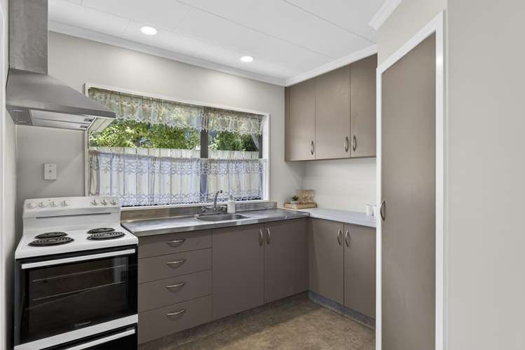 2/5A Tahurangi Place Spotswood_15