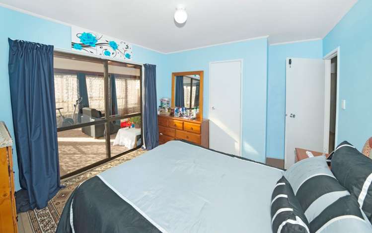 132 Solar Road Glen Eden_12