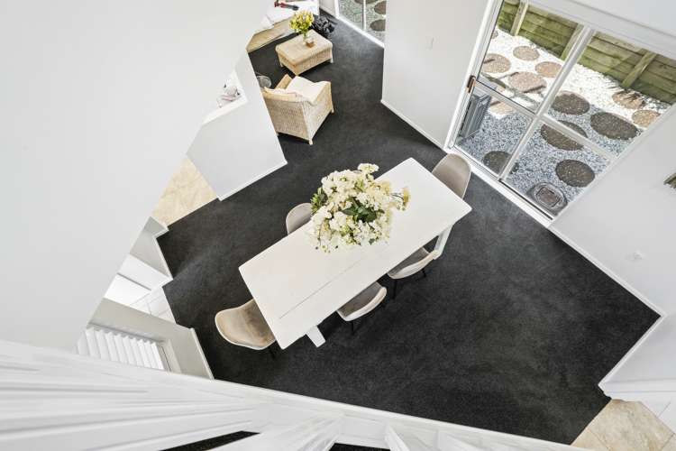 2/39 Simmental Crescent Somerville_13