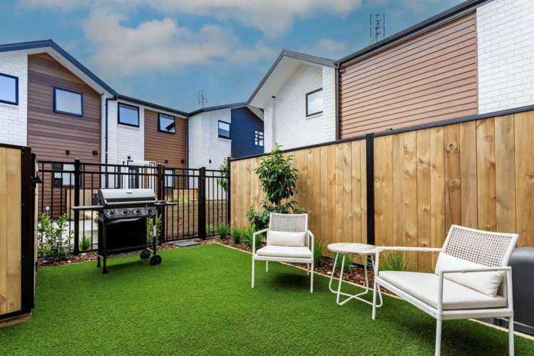 10/172 Don Buck Road Massey_8