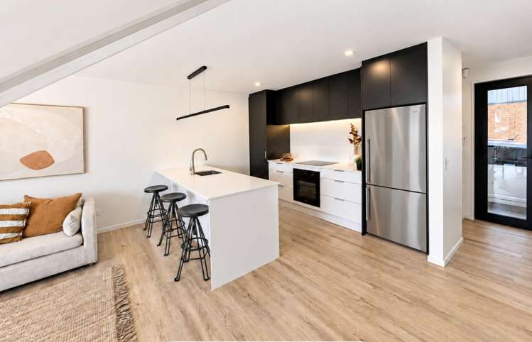 17/204 Main North Road_2