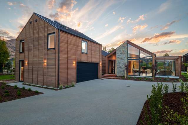 16 McCaw Mews Wanaka_2