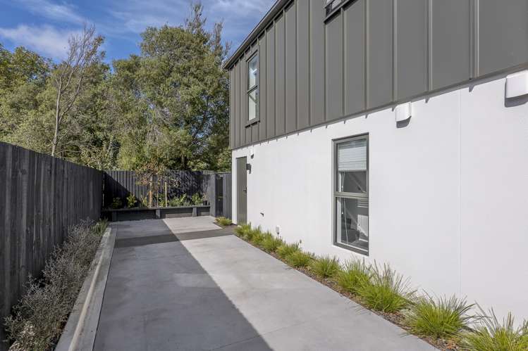 4/14 Moule Street Addington_14