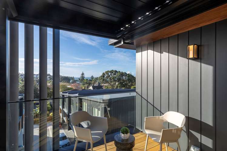 10/403 Beach Road Mairangi Bay_5