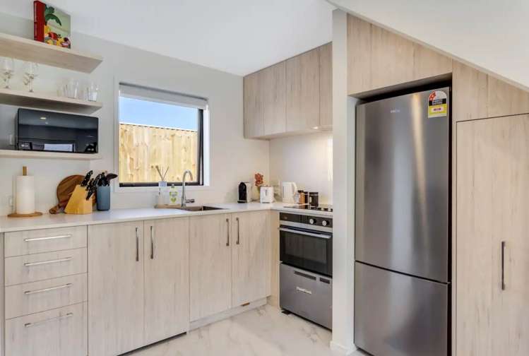 10/172 Don Buck Road Massey_3