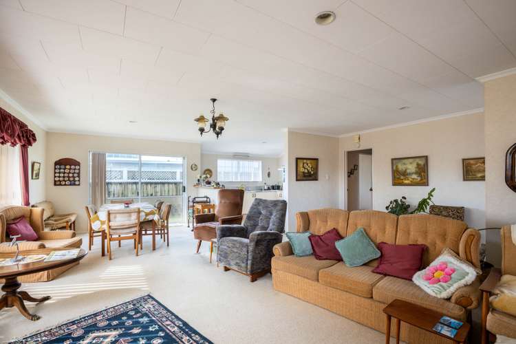 103 Tukapa Street Westown_3