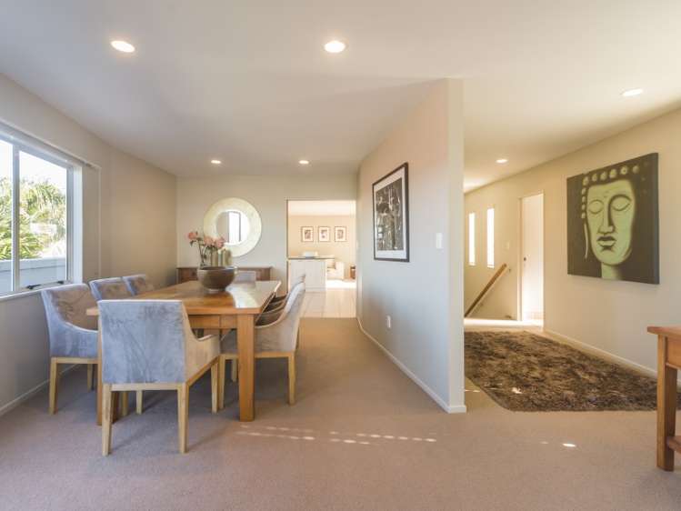 31 Churchill Road Murrays Bay_5