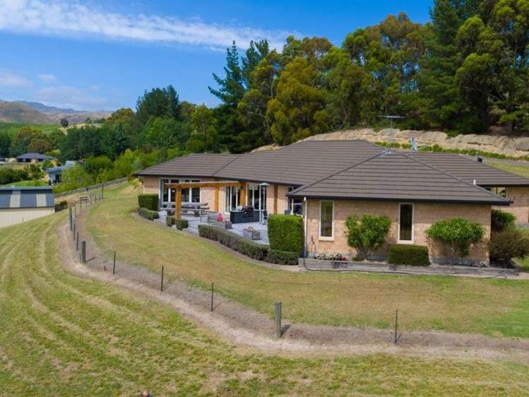 402 Ben Morven Road Fairhall_8