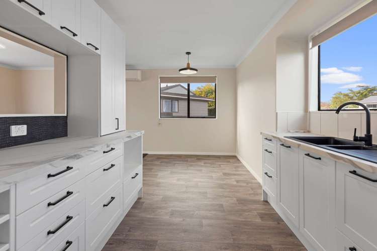 65a Pohutukawa Drive Owhata_16