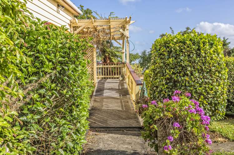 9 Karioitahi Road Waiuku_7