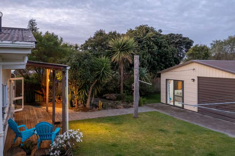 25 Rangihiroa Street Waikanae Beach_25