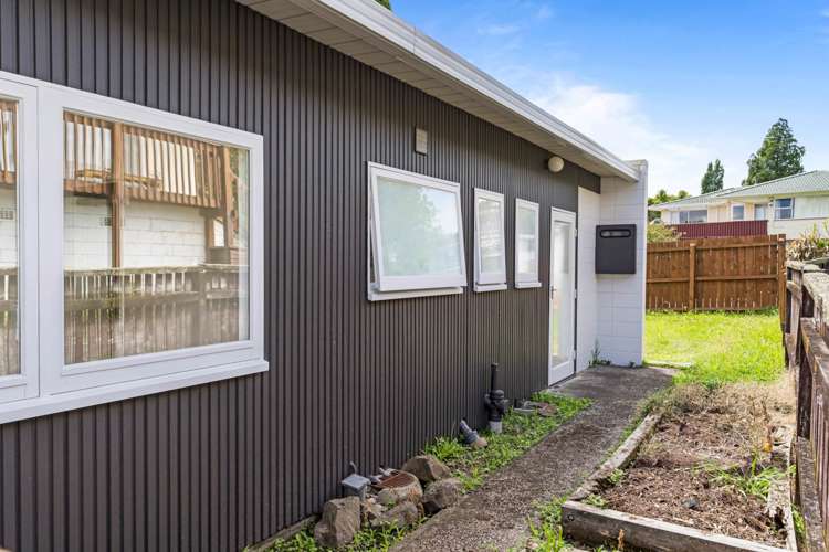 1/13 Uppingham Crescent Hillcrest_13