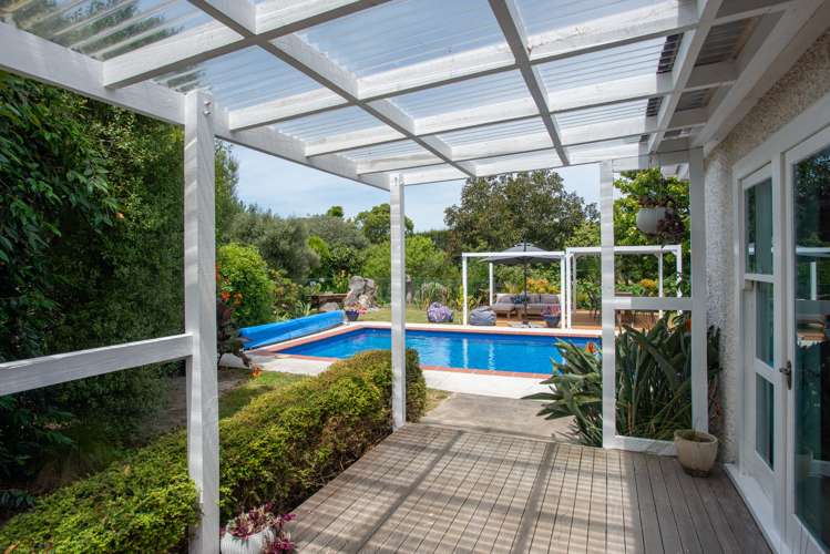 20 Deakin Place Clive_20