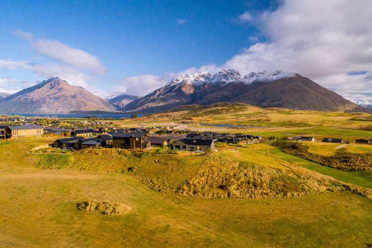 4 Wanderer Lane Jacks Point_16