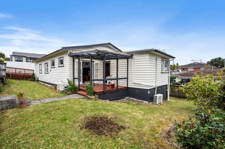 70 Seabrook Avenue New Lynn_2