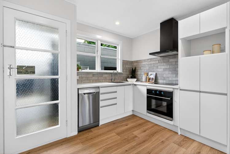 12 Parenga Street_3