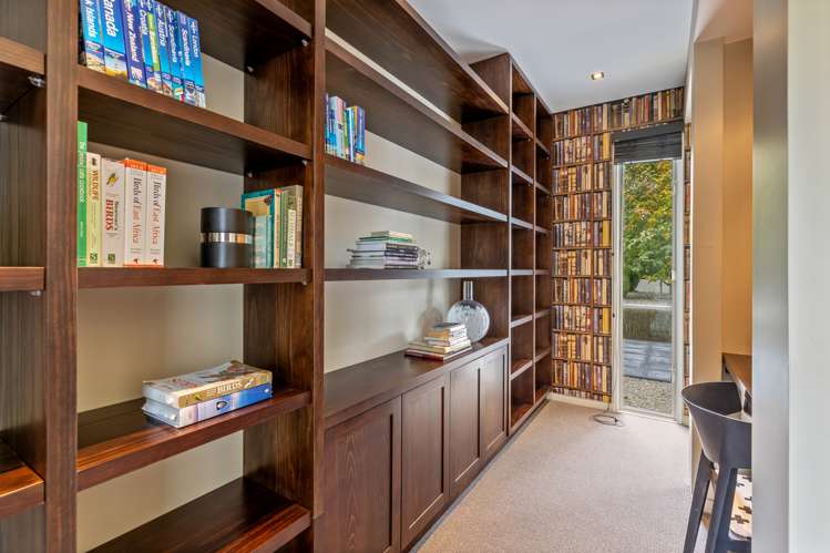 10 Springvale Gardens Harewood_7