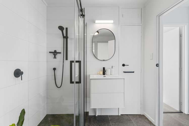 1/14a Albert Road Devonport_6