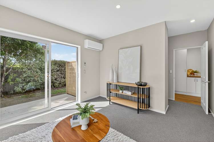 15 St Peters Close Woolston_24