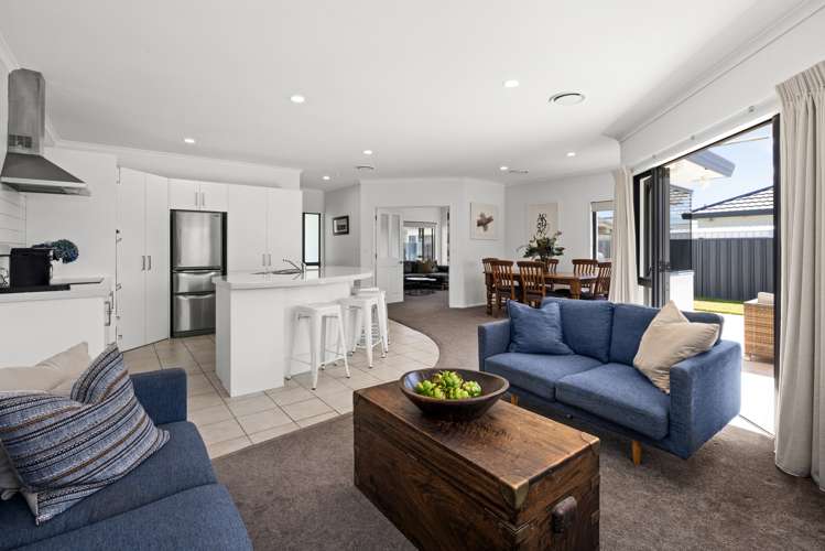 9 Forbury Way Taradale_6