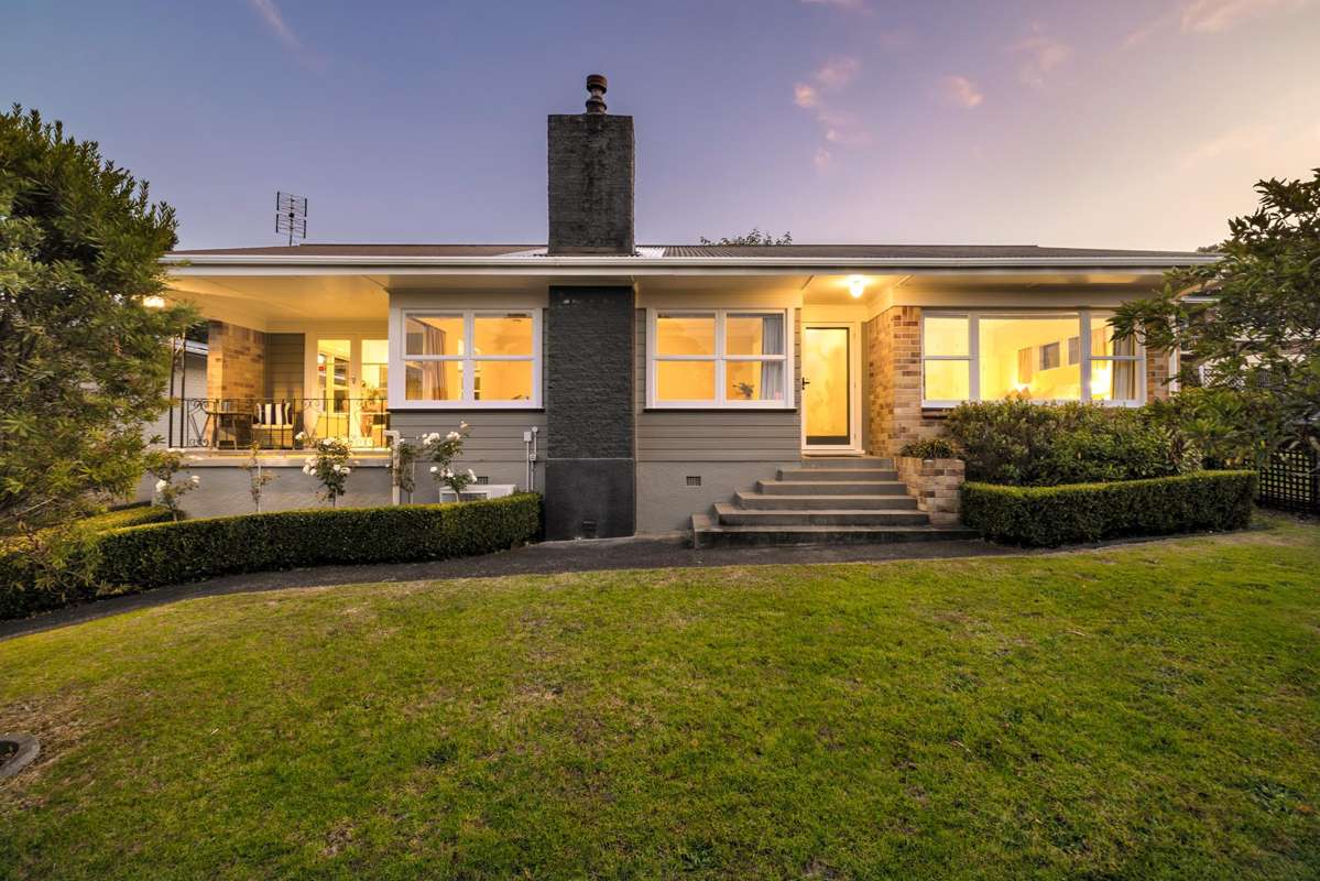 4 Laurelwood Avenue_0