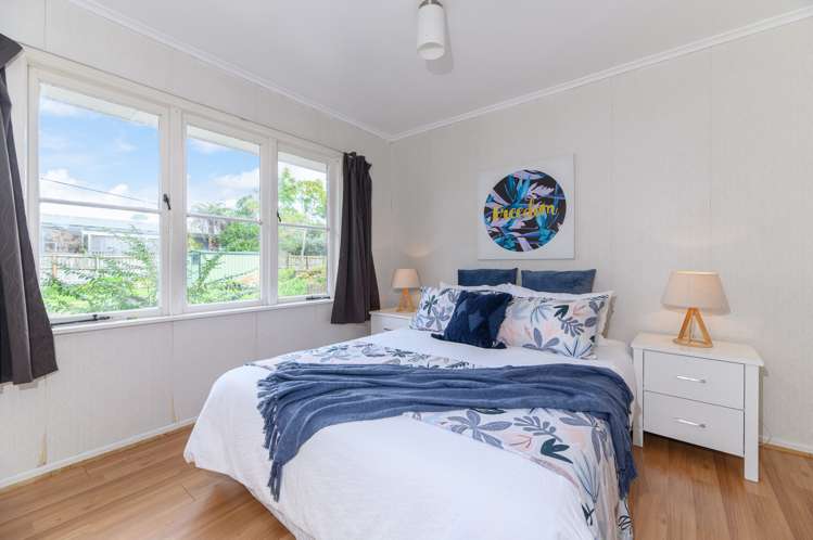 32 Vera Road Te Atatu South_18