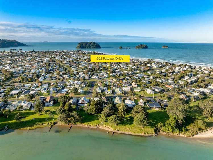 202 Patuwai Drive Whangamata_18
