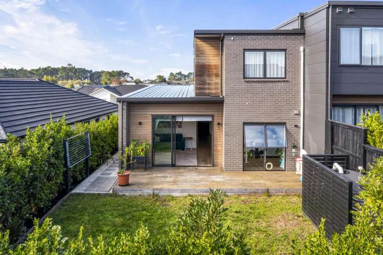 7/46 Jane Maree Road Kumeu_1