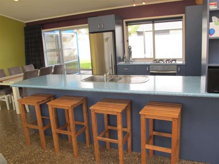 113 Sands Crescent Matarangi_8
