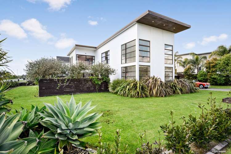 31 Constellation Avenue Beachlands_17