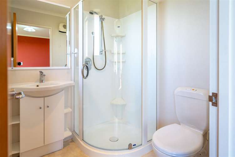 17a Alpine Close Marchwiel_8