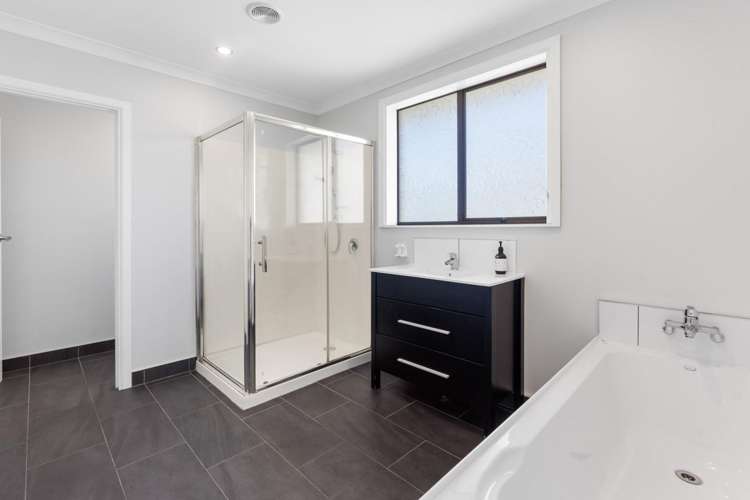 20 Lynas Street Outram_17